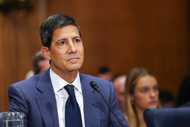 Un halcón entre dudas sobre su independencia: comienza la era de Kevin Warsh en la Fed