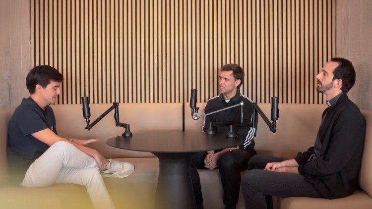 Un videopodcast para la visita del Papa León XIV a España