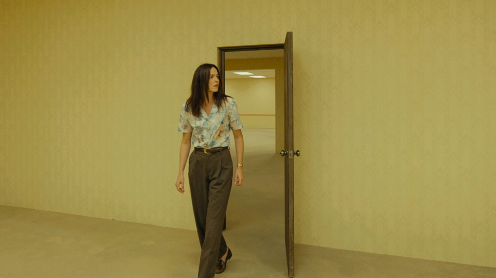A24 relanzará Backrooms en cines con una versión extendida