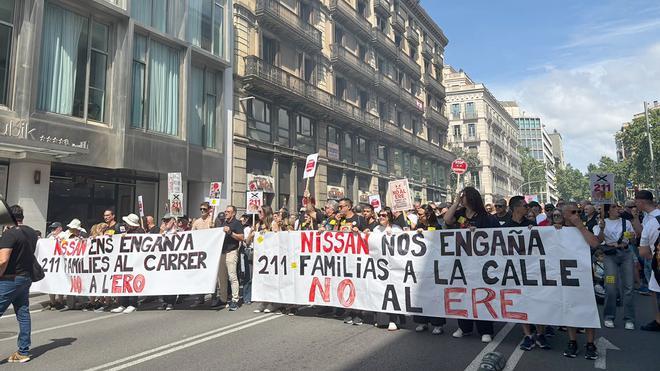 Catalunya aumenta los ERE pese al récord de empleo: "Las empresas ya no recortan por pérdidas, sino para prepararse para la IA"
