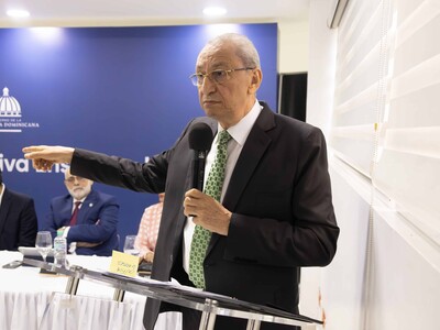 Comisión propone beisbol siga en medio de construcción