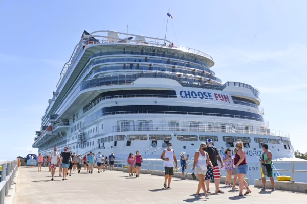 David Collado: Pese a la crisis mundial, el turismo dominicano continúa creciendo