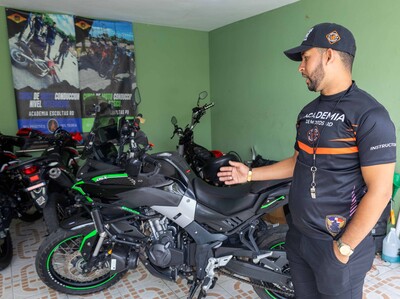 Escuela para motociclistas promueve la educación vial