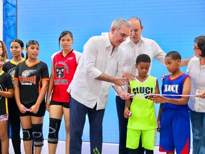 Gobierno entregan techado deportivo en Los Ciruelitos