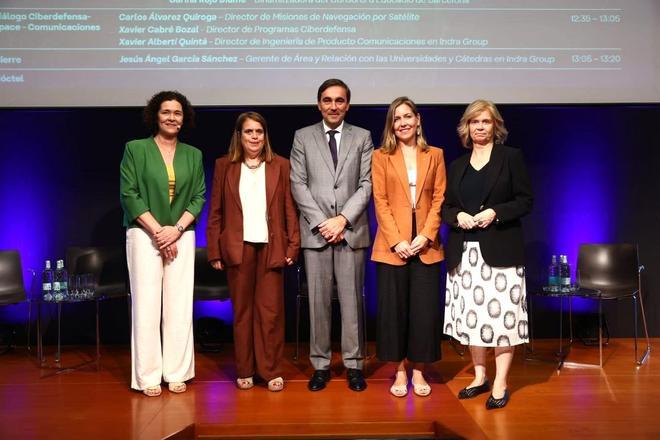 Indra refuerza sus alianzas con universidades y centros de FP para captar talento en Catalunya