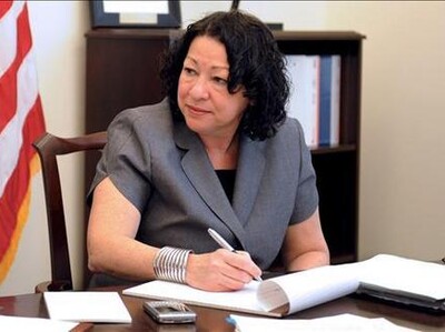 Jueza del Supremo Sonia Sotomayor recibe entradas de Bad Bunny
