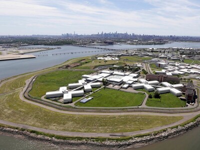 Mamdani avanza en cierre de Rikers Island