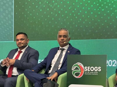 Ministro destaca en Surinam transformación energética del país