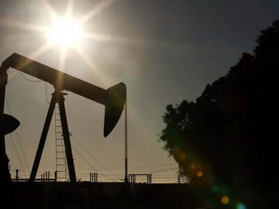 Precio del petróleo cae tras inicio negociaciones entre EE. UU. e Irán