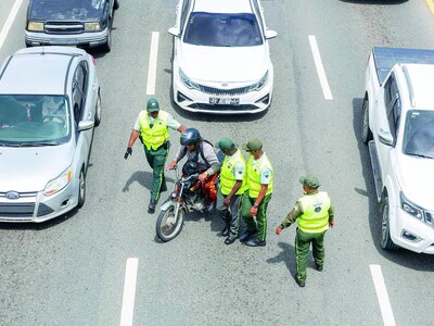 Quejas y evasiones marcan los operativos contra los motoristas