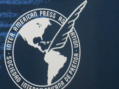 SIP denuncia hostigamiento a periodista en Ecuador