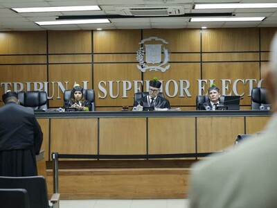 TSE se reserva fallo sobre reglamento encuestas políticas de la JCE