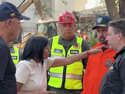 Terremotos en Venezuela causan colapso del edificio Petunia