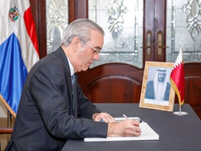 Abinader envía condolencias por fallecimiento del ex emir de Catar