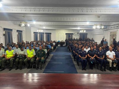 Capacitación de la policía nacional sobre manejo de emociones
