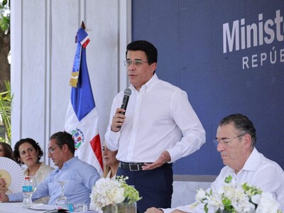 Collado expresa pesar por tardanza en remozar la Ciudad Colonial