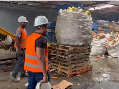 Destruyen 20 toneladas de alimentos adulterados y vencidos