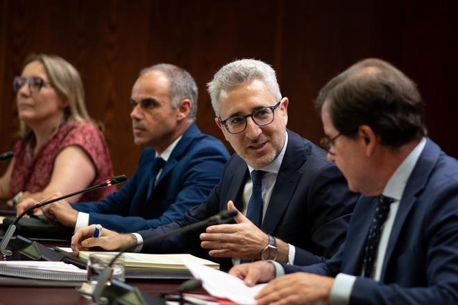 El Gobierno acelera con los presupuestos y presentará el lunes una senda de déficit difícil de convalidar