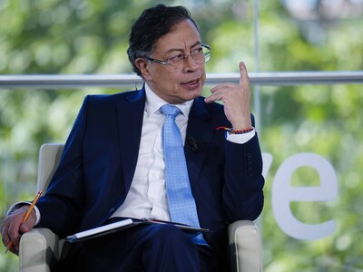 Gustavo Petro suspenderá bombardeos en frontera con Venezuela