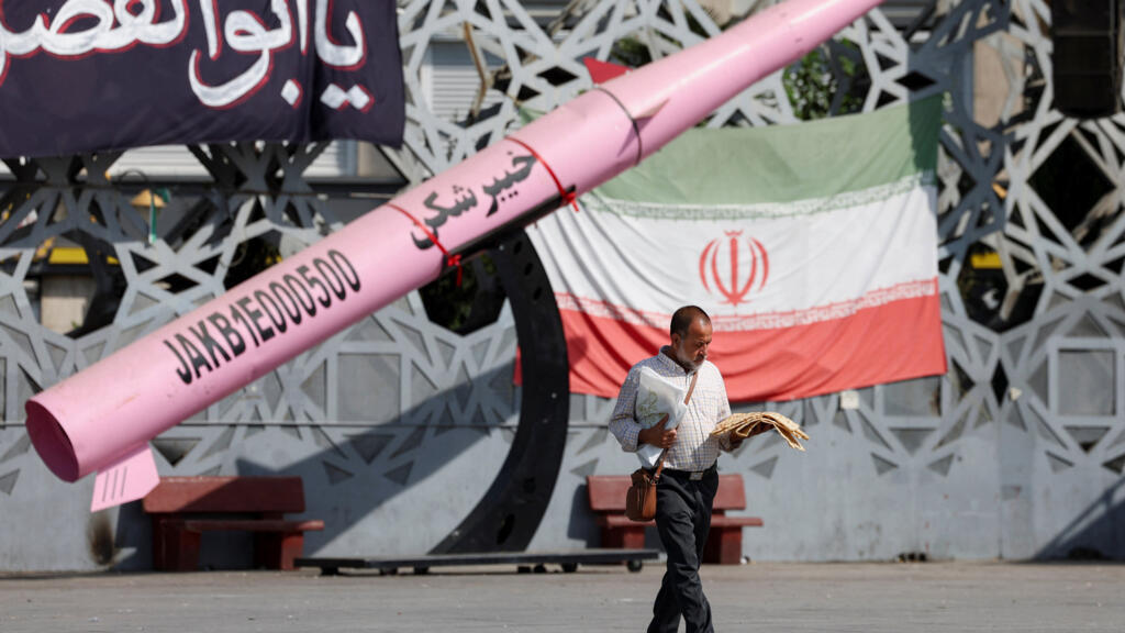 Irán intensifica los ataques contra los Estados del Golfo tras los bombardeos estadounidenses