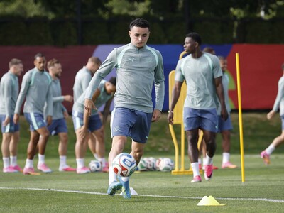 La Suiza de Rubén Vargas busca vencer a Argelia