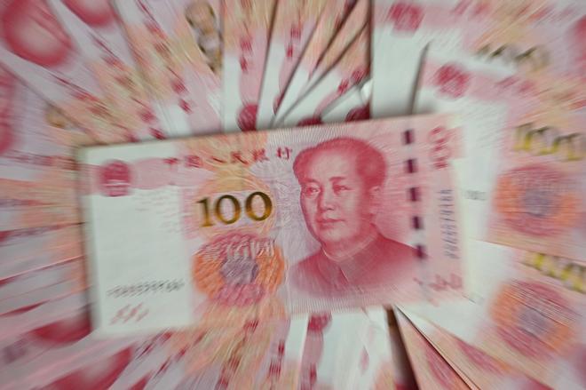 La economía china crece a su ritmo más bajo en casi cuatro años y complica el objetivo anual
