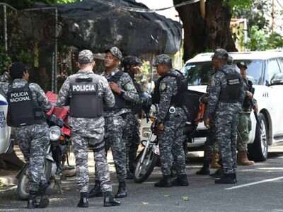La reforma policial prohíbe revisar genitales y elimina rango de raso