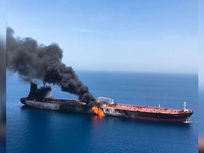 Proyectil impacta buque petrolero en Ormuz