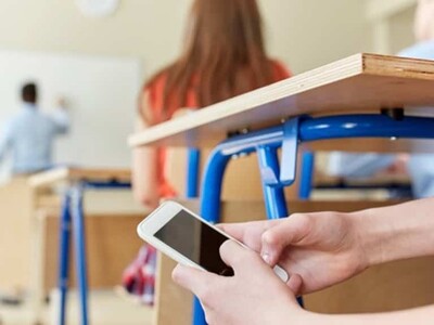 Uso de celulares en escuelas bajo la Orden Departamental 011-2026