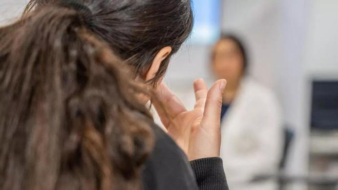 Virginia López Bello, abogada laboralista, sobre las bajas laborales: "La relación laboral llevaba mucho tiempo deteriorándose hasta hacerse insostenible. El conflicto simplemente hace visible un daño que ya existía"