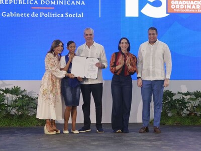 2,576 jóvenes se gradúan del Programa Oportunidad 14-24