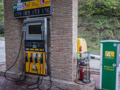 Arrestos en Georgia por golpiza en gasolinera