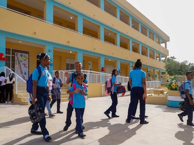Educación inicia año escolar 2026-2027 con enfoque en aprendizajes e inteligencia artificial
