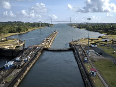 El Canal de Panamá flexibiliza su sistema de reservas para buques