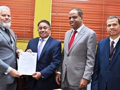 El PLD entrega a la JCE su padrón de miembros