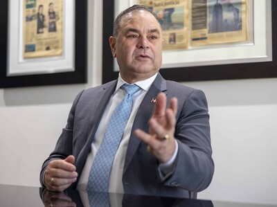 Oliverio Espaillat: hay que montarse en el tren de la tecnología