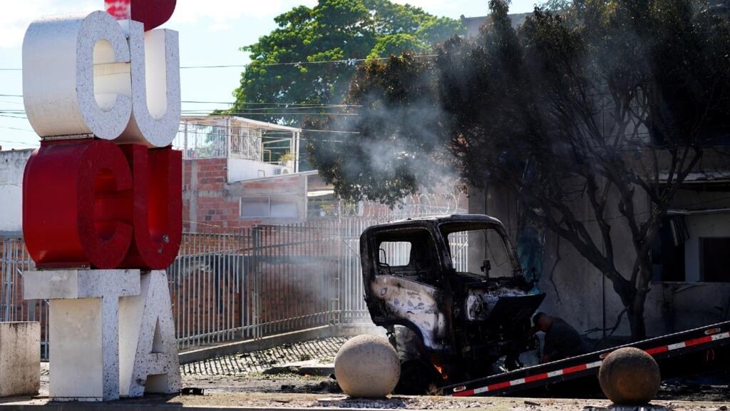 Once heridos por un ataque con bomba en Colombia, a seis días de la asunción de De la Espriella