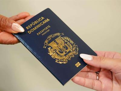 Pasaporte electrónico permite acceso automático a controles migratorios sin registro previo