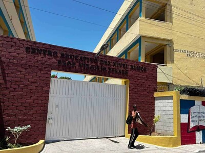 190 estudiantes de la escuela Virgilio Peláez en Barahona quedarán sin clases por falta de conserjes