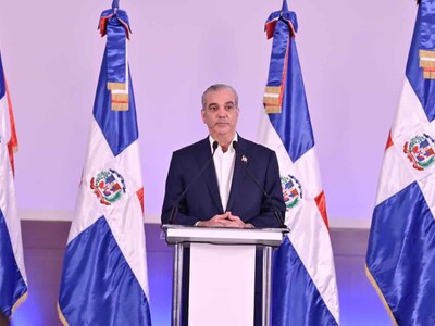 Abinader afirma que todas las empresas en RD deben cumplir las leyes nacionales