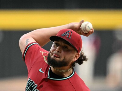 Alfred Morillo celebra victoria con salto mortal y clasifica a Amarillo a la Serie de Campeonato