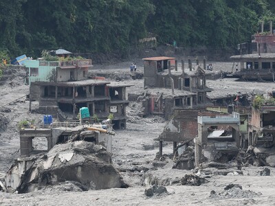 Avalancha de agua en Nepal alcanza la frontera con el Tíbet a 188 km/h