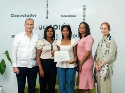 Beca a la excelencia Docalsa otorga apoyo total a estudiante de ingeniería industrial