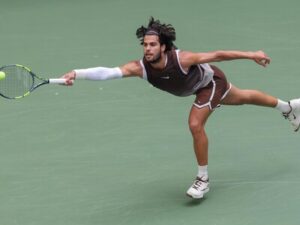 Carlos Alcaraz avanza a octavos de final del US Open tras vencer a Wu Yibing
