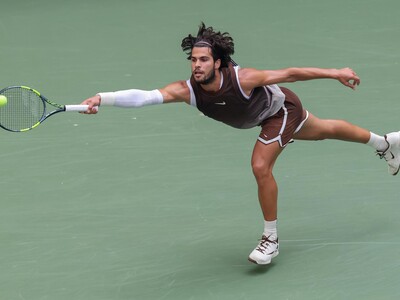 Carlos Alcaraz avanza a octavos de final del US Open tras vencer a Wu Yibing