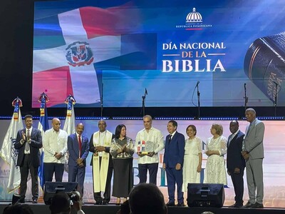 Día Nacional de la Biblia: Luis Abinader encabeza celebración en el Centro Olímpico