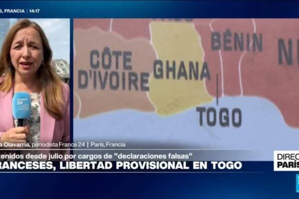 Dos periodistas franceses detenidos en Togo son liberados provisionalmente