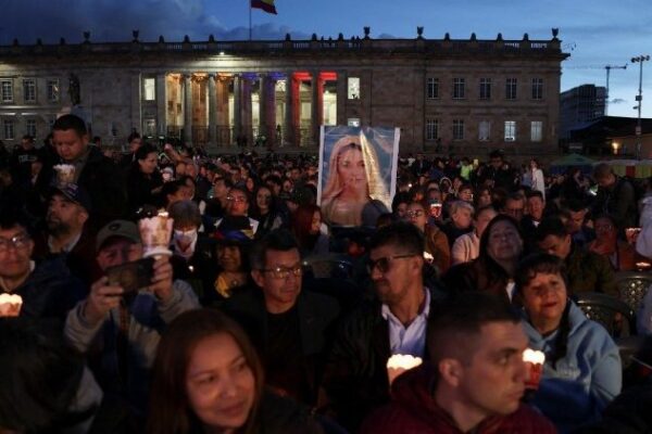 El Papa León XIV expresa su apoyo al presidente colombiano tras el terremoto