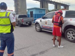 Fallece adolescente ahogado en la compuerta de La Otra Banda en Santiago