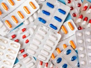 Farmacéuticas advierten sobre riesgos en nuevo modelo de compras del SNS